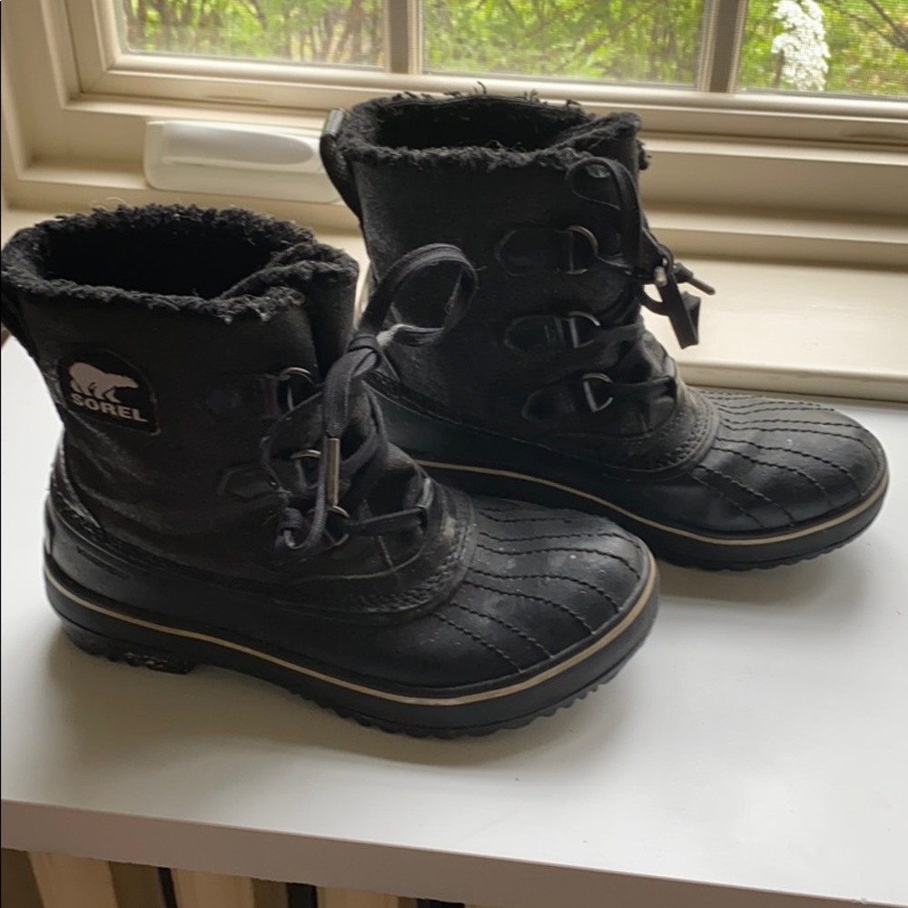 Black Sorel Boots